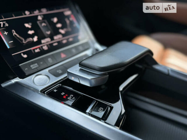 Черный Ауди E-Tron, объемом двигателя 0 л и пробегом 199 тыс. км за 27499 $, фото 30 на Automoto.ua