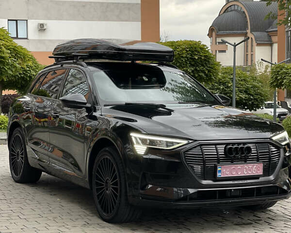 Черный Ауди E-Tron, объемом двигателя 0 л и пробегом 114 тыс. км за 29600 $, фото 1 на Automoto.ua