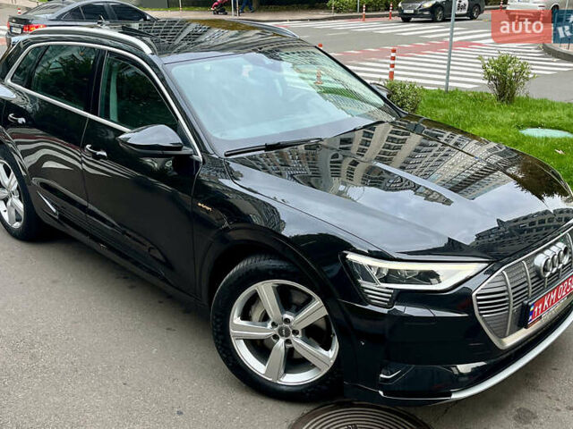 Чорний Ауді E-Tron, об'ємом двигуна 0 л та пробігом 204 тис. км за 21900 $, фото 14 на Automoto.ua