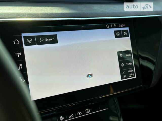 Чорний Ауді E-Tron, об'ємом двигуна 0 л та пробігом 26 тис. км за 42500 $, фото 11 на Automoto.ua