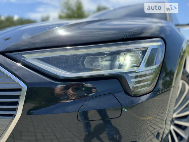 Черный Ауди E-Tron, объемом двигателя 0 л и пробегом 199 тыс. км за 27499 $, фото 1 на Automoto.ua