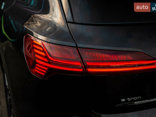 Черный Ауди E-Tron, объемом двигателя 0 л и пробегом 133 тыс. км за 28900 $, фото 28 на Automoto.ua