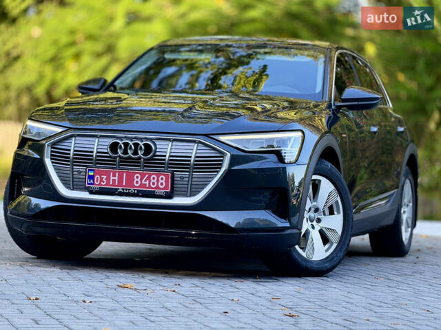 Черный Ауди E-Tron, объемом двигателя 0 л и пробегом 128 тыс. км за 28200 $, фото 14 на Automoto.ua