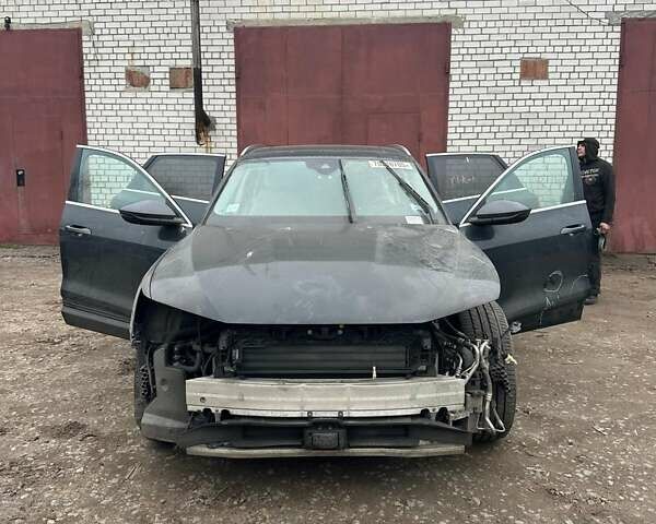 Чорний Ауді E-Tron, об'ємом двигуна 0 л та пробігом 97 тис. км за 19000 $, фото 13 на Automoto.ua