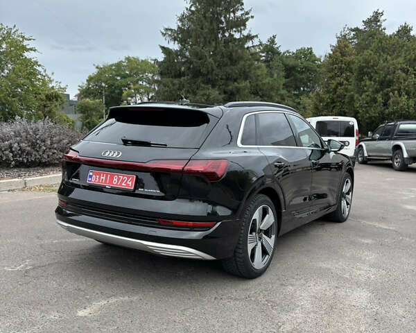 Черный Ауди E-Tron, объемом двигателя 0 л и пробегом 151 тыс. км за 27700 $, фото 7 на Automoto.ua