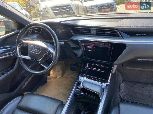 Черный Ауди E-Tron, объемом двигателя 0 л и пробегом 81 тыс. км за 34950 $, фото 11 на Automoto.ua