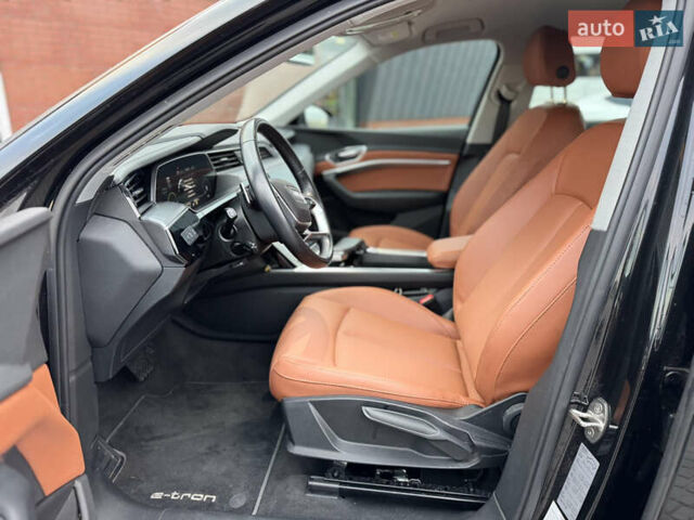 Ауді E-Tron 2019 у Рівному на Automoto.ua Чорний Ауді E-Tron, об'ємом двигуна 0 л та пробігом 220 тис. км за 23500 $, фото 31 на Automoto.ua