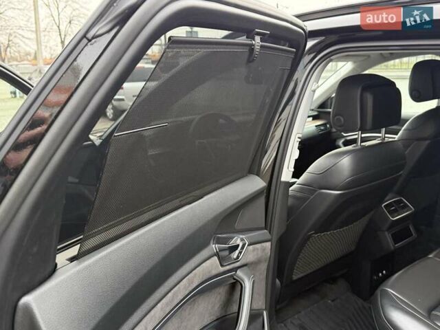 Чорний Ауді E-Tron, об'ємом двигуна 0 л та пробігом 76 тис. км за 31000 $, фото 31 на Automoto.ua