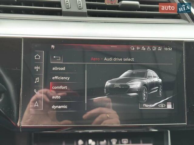 Черный Ауди E-Tron, объемом двигателя 0 л и пробегом 85 тыс. км за 31500 $, фото 42 на Automoto.ua
