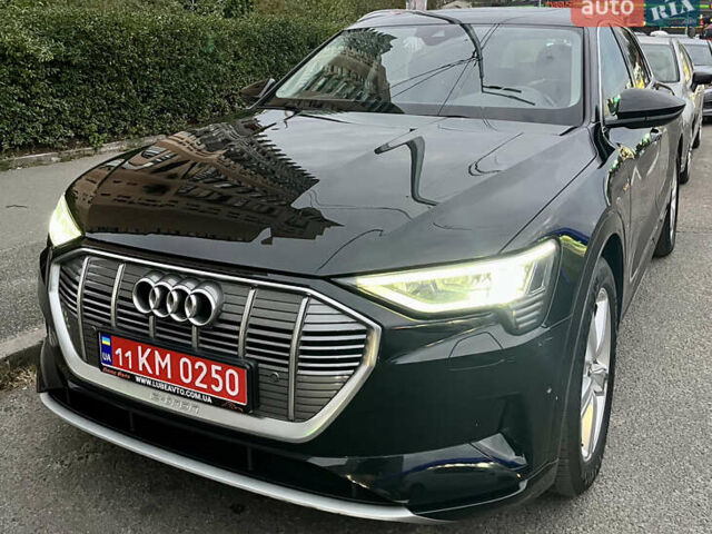 Чорний Ауді E-Tron, об'ємом двигуна 0 л та пробігом 204 тис. км за 21900 $, фото 29 на Automoto.ua