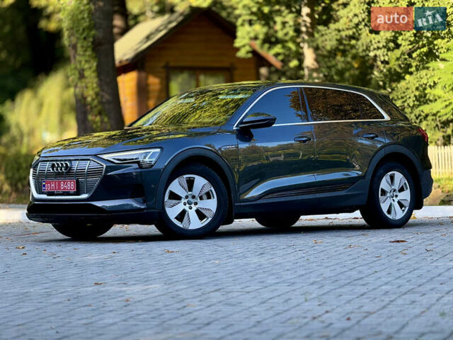 Черный Ауди E-Tron, объемом двигателя 0 л и пробегом 128 тыс. км за 28200 $, фото 15 на Automoto.ua