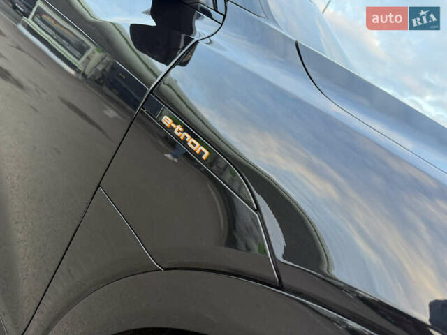 Черный Ауди E-Tron, объемом двигателя 0 л и пробегом 88 тыс. км за 29999 $, фото 13 на Automoto.ua