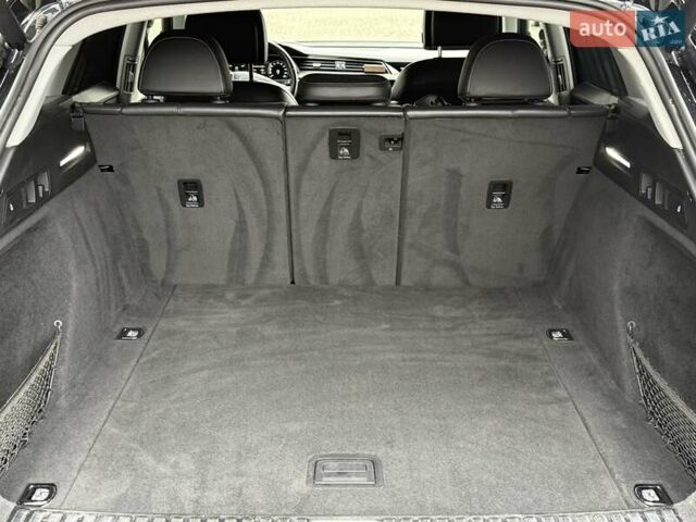 Чорний Ауді E-Tron, об'ємом двигуна 0 л та пробігом 76 тис. км за 31000 $, фото 22 на Automoto.ua