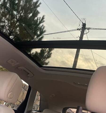 Чорний Ауді E-Tron, об'ємом двигуна 0 л та пробігом 137 тис. км за 27500 $, фото 6 на Automoto.ua