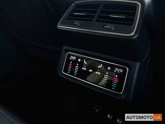 Черный Ауди E-Tron, объемом двигателя 95 л и пробегом 157 тыс. км за 31000 $, фото 28 на Automoto.ua