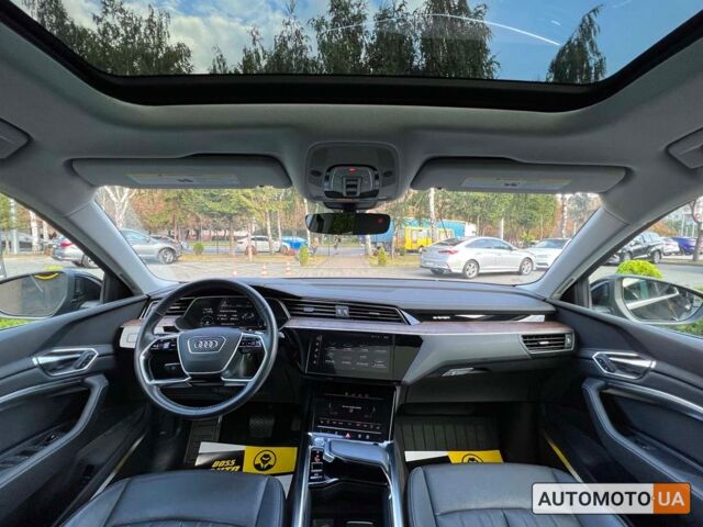 Черный Ауди E-Tron, объемом двигателя 95 л и пробегом 64 тыс. км за 35900 $, фото 20 на Automoto.ua