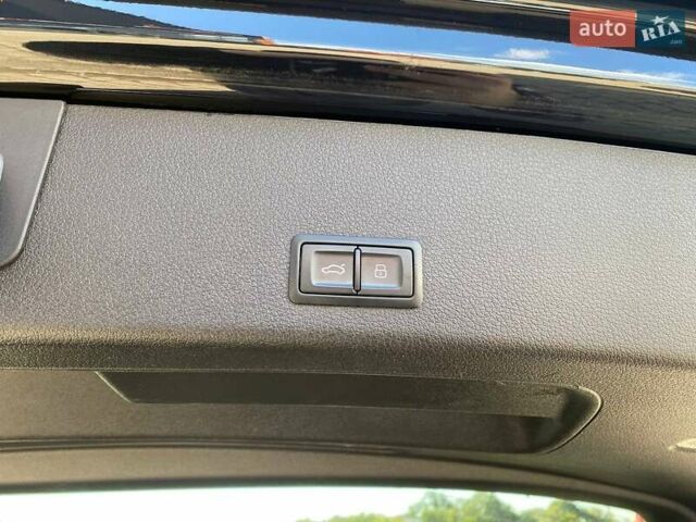 Черный Ауди E-Tron, объемом двигателя 0 л и пробегом 81 тыс. км за 34950 $, фото 32 на Automoto.ua