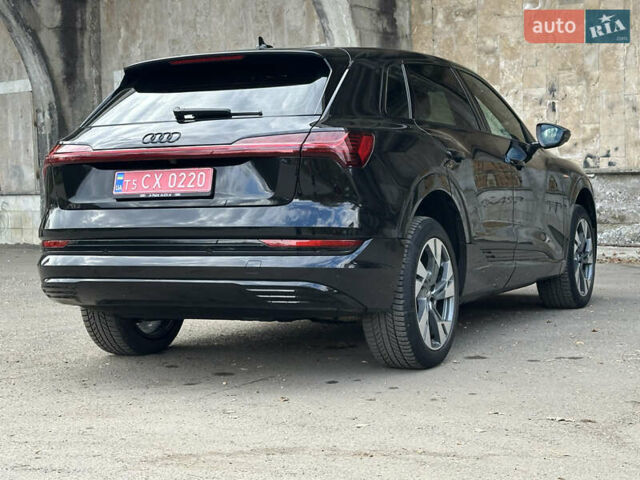 Черный Ауди E-Tron, объемом двигателя 0 л и пробегом 120 тыс. км за 28999 $, фото 19 на Automoto.ua