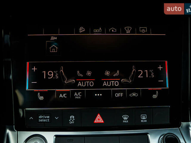 Чорний Ауді E-Tron, об'ємом двигуна 0 л та пробігом 100 тис. км за 31400 $, фото 84 на Automoto.ua