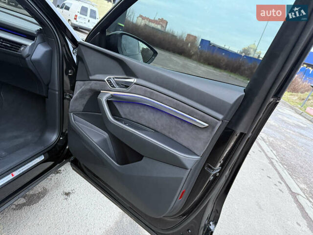 Черный Ауди E-Tron, объемом двигателя 0 л и пробегом 88 тыс. км за 29999 $, фото 79 на Automoto.ua