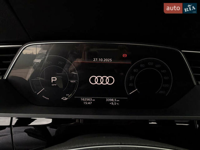 Чорний Ауді E-Tron, об'ємом двигуна 0 л та пробігом 162 тис. км за 28500 $, фото 56 на Automoto.ua