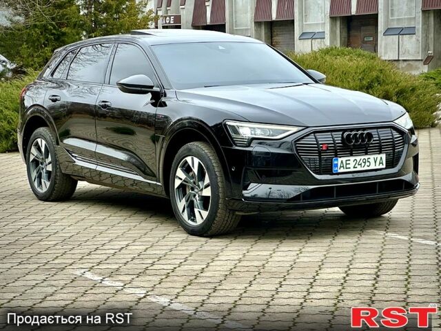 Черный Ауди E-Tron, объемом двигателя 0 л и пробегом 180 тыс. км за 25000 $, фото 5 на Automoto.ua