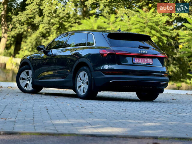 Черный Ауди E-Tron, объемом двигателя 0 л и пробегом 128 тыс. км за 28200 $, фото 37 на Automoto.ua
