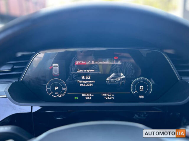 Черный Ауди E-Tron, объемом двигателя 95 л и пробегом 173 тыс. км за 28000 $, фото 11 на Automoto.ua
