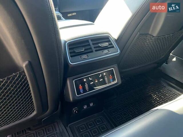 Черный Ауди E-Tron, объемом двигателя 0 л и пробегом 81 тыс. км за 34950 $, фото 26 на Automoto.ua