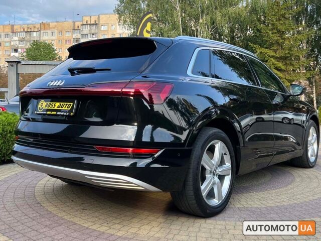 Чорний Ауді E-Tron, об'ємом двигуна 95 л та пробігом 64 тис. км за 35900 $, фото 6 на Automoto.ua