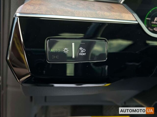 Черный Ауди E-Tron, объемом двигателя 95 л и пробегом 64 тыс. км за 35900 $, фото 27 на Automoto.ua