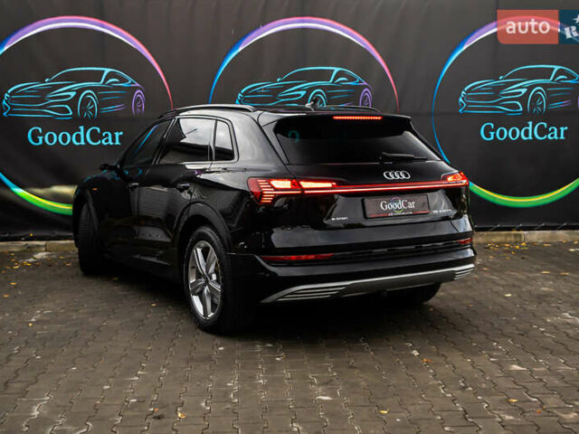 Чорний Ауді E-Tron, об'ємом двигуна 0 л та пробігом 100 тис. км за 31400 $, фото 29 на Automoto.ua