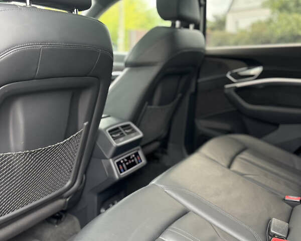 Черный Ауди E-Tron, объемом двигателя 0 л и пробегом 151 тыс. км за 27700 $, фото 21 на Automoto.ua