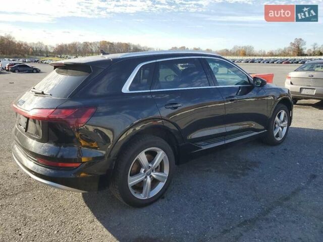 Черный Ауди E-Tron, объемом двигателя 0 л и пробегом 140 тыс. км за 9700 $, фото 3 на Automoto.ua