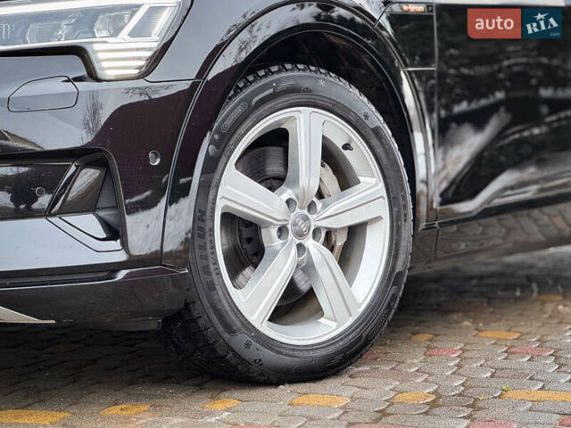 Чорний Ауді E-Tron, об'ємом двигуна 0 л та пробігом 140 тис. км за 26000 $, фото 21 на Automoto.ua