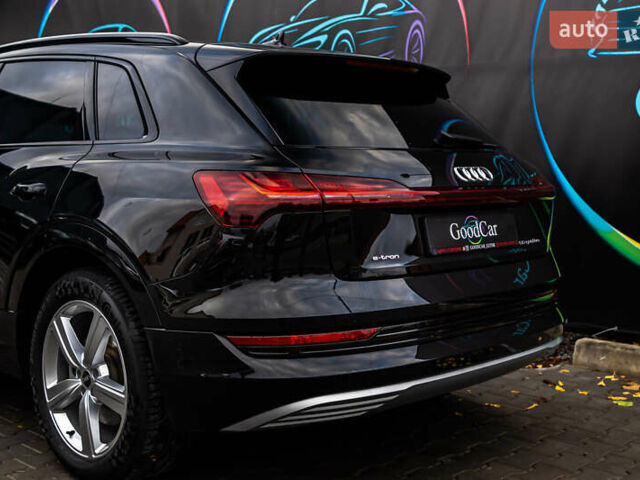 Чорний Ауді E-Tron, об'ємом двигуна 0 л та пробігом 100 тис. км за 31400 $, фото 9 на Automoto.ua