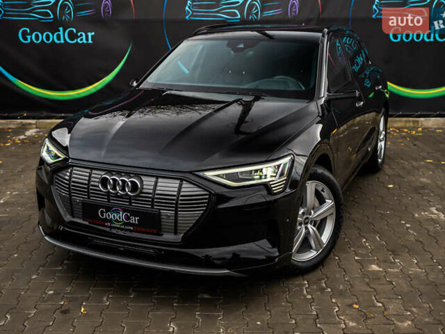 Чорний Ауді E-Tron, об'ємом двигуна 0 л та пробігом 100 тис. км за 31400 $, фото 23 на Automoto.ua
