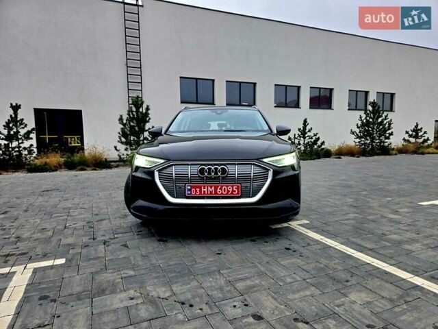 Чорний Ауді E-Tron, об'ємом двигуна 0 л та пробігом 135 тис. км за 22900 $, фото 14 на Automoto.ua