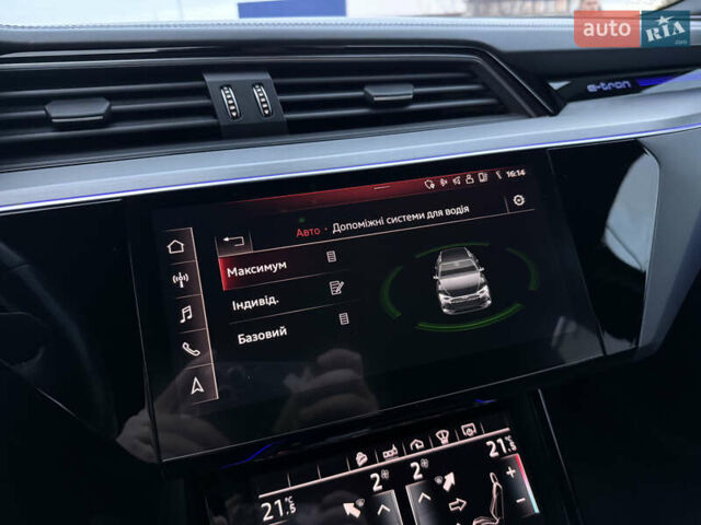 Черный Ауди E-Tron, объемом двигателя 0 л и пробегом 88 тыс. км за 29999 $, фото 90 на Automoto.ua