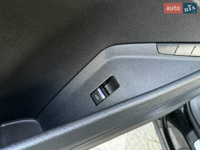 Черный Ауди E-Tron, объемом двигателя 0 л и пробегом 88 тыс. км за 29900 $, фото 55 на Automoto.ua