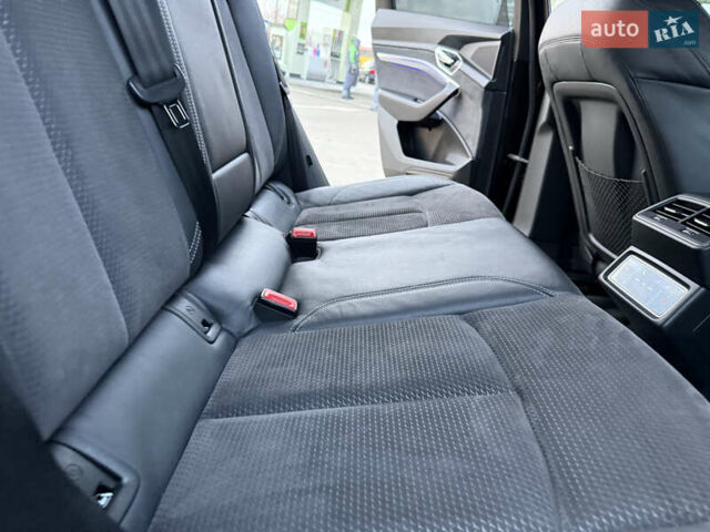 Черный Ауди E-Tron, объемом двигателя 0 л и пробегом 88 тыс. км за 29999 $, фото 77 на Automoto.ua