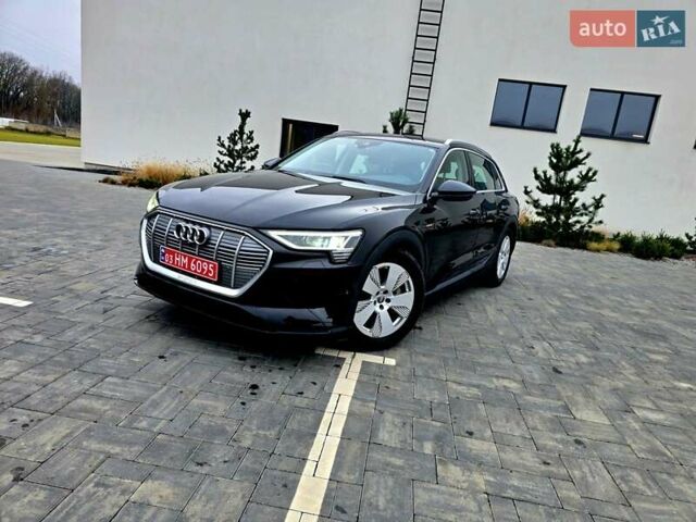 Чорний Ауді E-Tron, об'ємом двигуна 0 л та пробігом 135 тис. км за 22900 $, фото 17 на Automoto.ua