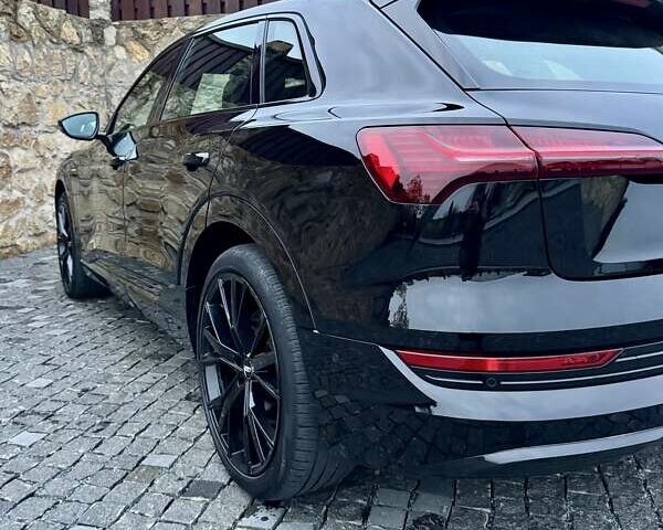 Черный Ауди E-Tron, объемом двигателя 0 л и пробегом 109 тыс. км за 28700 $, фото 17 на Automoto.ua