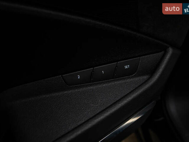 Чорний Ауді E-Tron, об'ємом двигуна 0 л та пробігом 100 тис. км за 31400 $, фото 61 на Automoto.ua