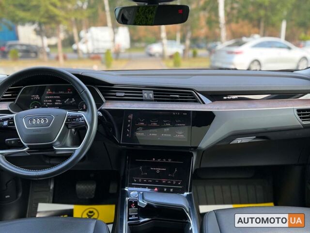 Черный Ауди E-Tron, объемом двигателя 95 л и пробегом 64 тыс. км за 35900 $, фото 19 на Automoto.ua