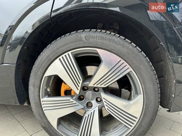 Черный Ауди E-Tron, объемом двигателя 0 л и пробегом 85 тыс. км за 31500 $, фото 75 на Automoto.ua