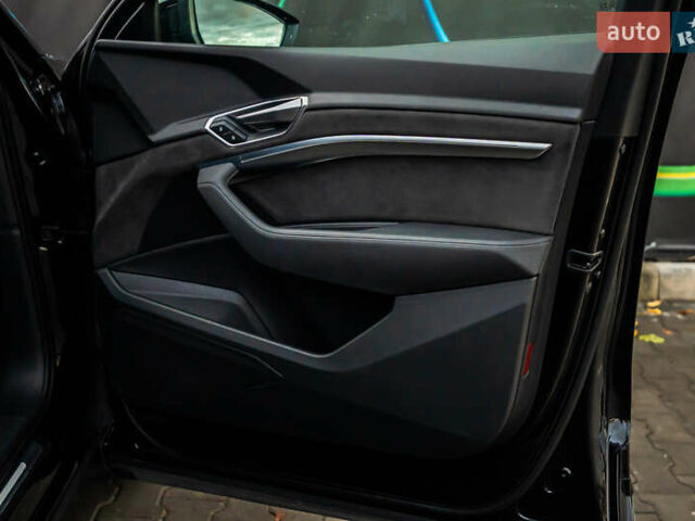 Черный Ауди E-Tron, объемом двигателя 0 л и пробегом 133 тыс. км за 28900 $, фото 59 на Automoto.ua