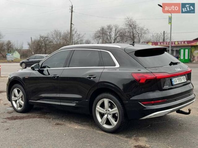Ауди E-Tron 2019 в Киеве на Automoto.ua Черный Ауди E-Tron, объемом двигателя 0 л и пробегом 115 тыс. км за 28500 $, фото 5 на Automoto.ua