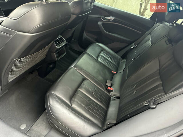 Черный Ауди E-Tron, объемом двигателя 0 л и пробегом 123 тыс. км за 28999 $, фото 22 на Automoto.ua