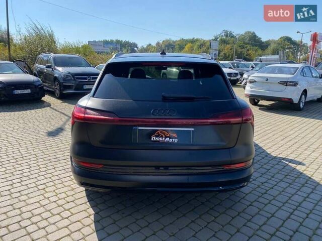 Черный Ауди E-Tron, объемом двигателя 0 л и пробегом 81 тыс. км за 34950 $, фото 7 на Automoto.ua